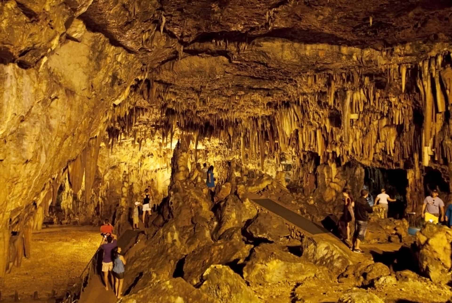 grotte drogarati iles ioniennes grotte drogarati iles ioniennes