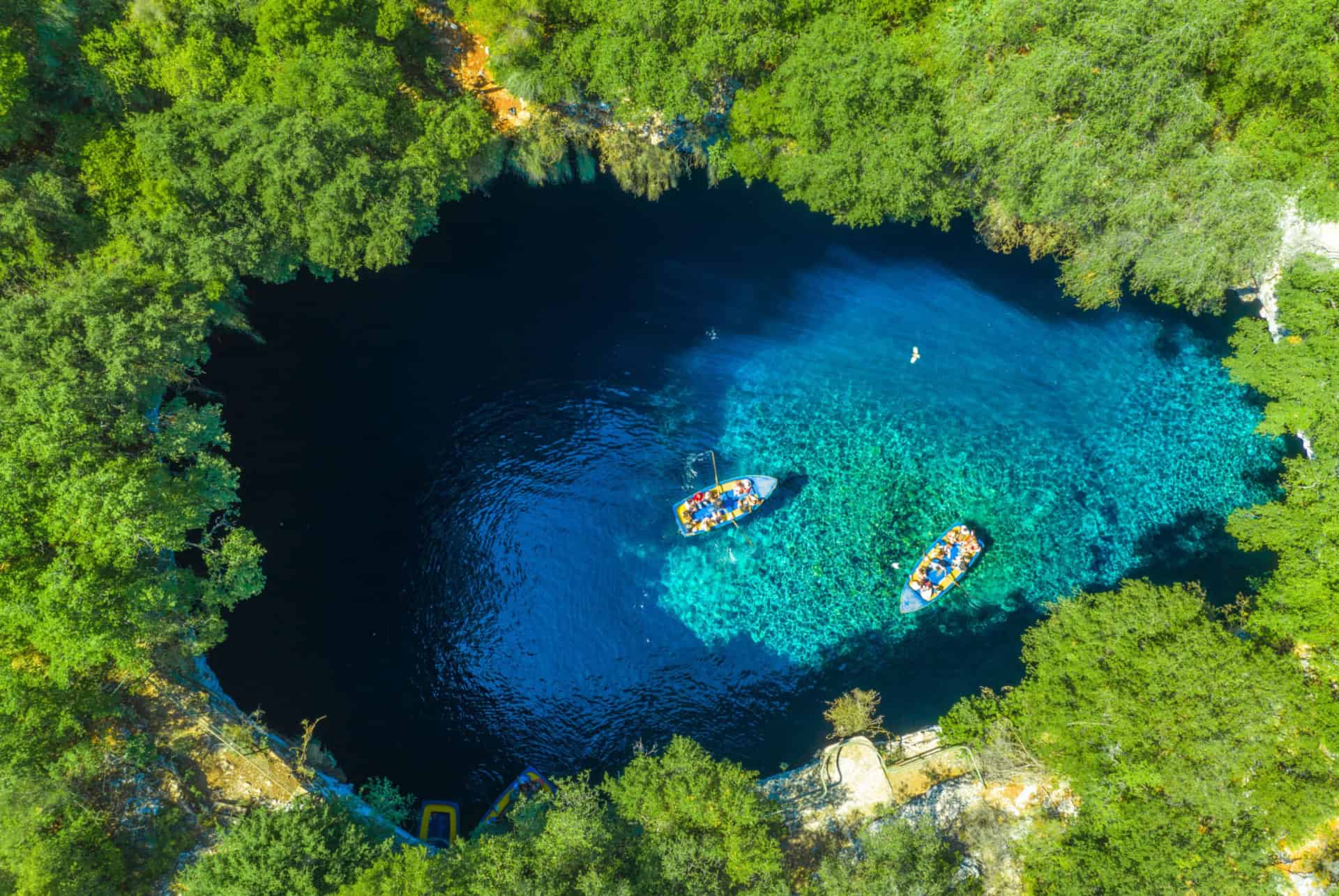 lac souterrain melissani lac souterrain melissani