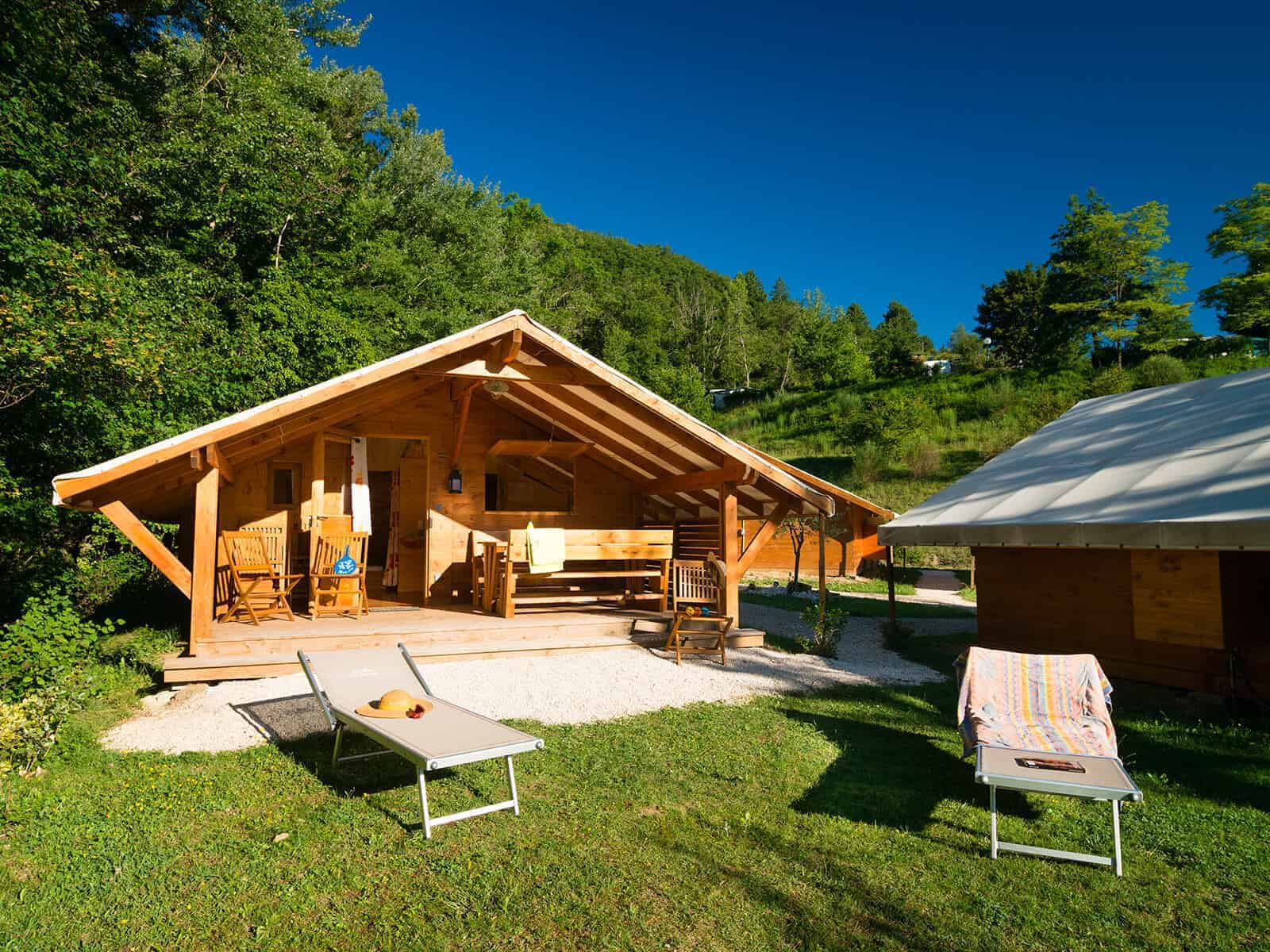 Le camping  haut de gamme en France  VoyageAvecNous