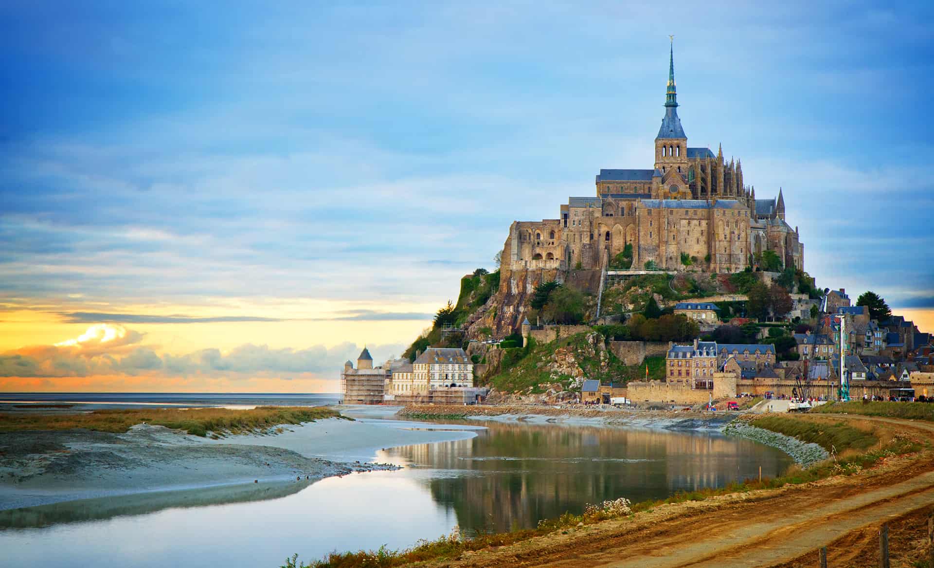 OÃ¹ dormir au Mont-Saint-Michel ? Les meilleurs hÃ´tels Ã  proximitÃ©