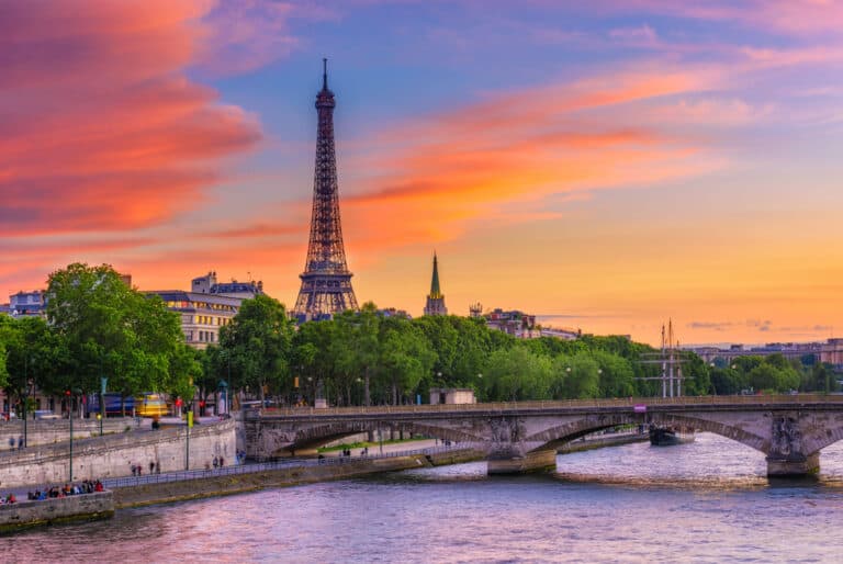 Croisière sur la Seine et visite de la Tour Eiffel au crépuscule