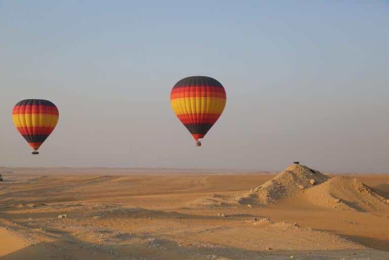 Vol en montgolfière dans le désert de Dubaï