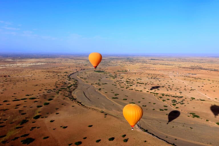 Vol en montgolfière avec thé