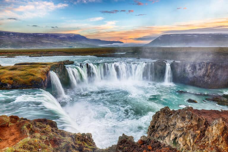 Excursion au lac Mývatn et à la cascade de Godafoss