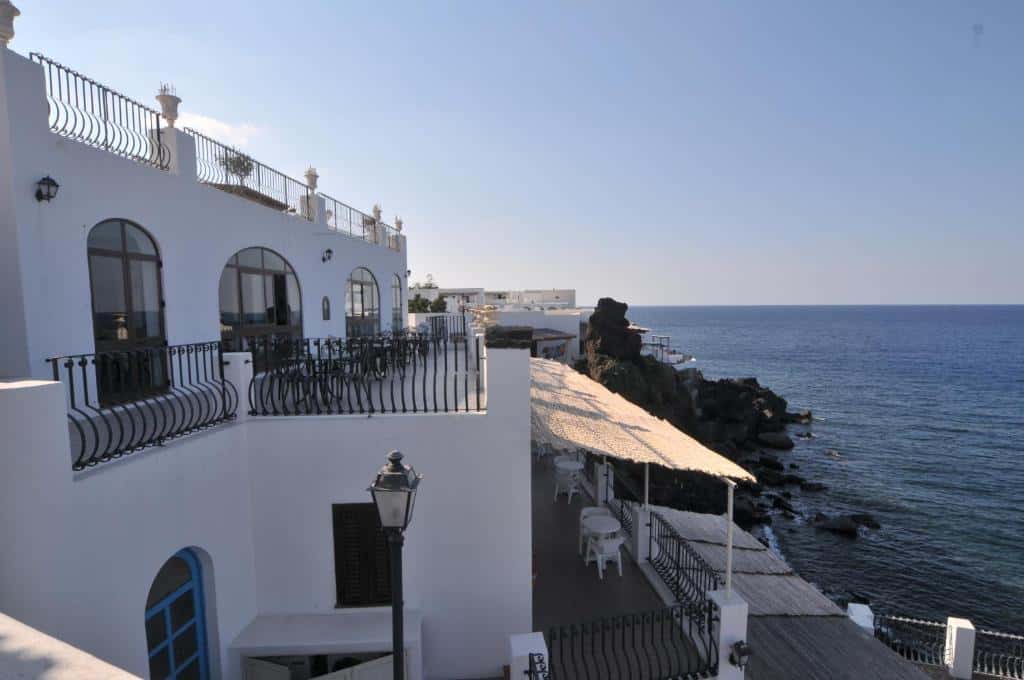 hotel villaggio stromboli