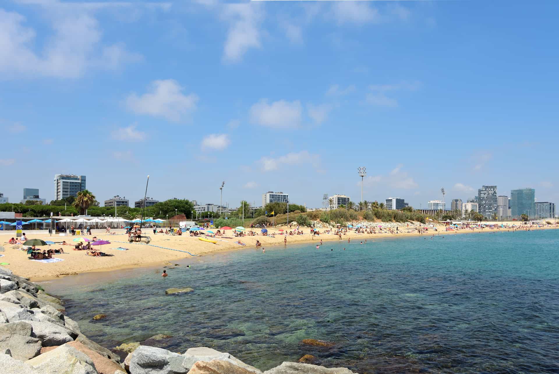 barcelone en aout plage bogatell