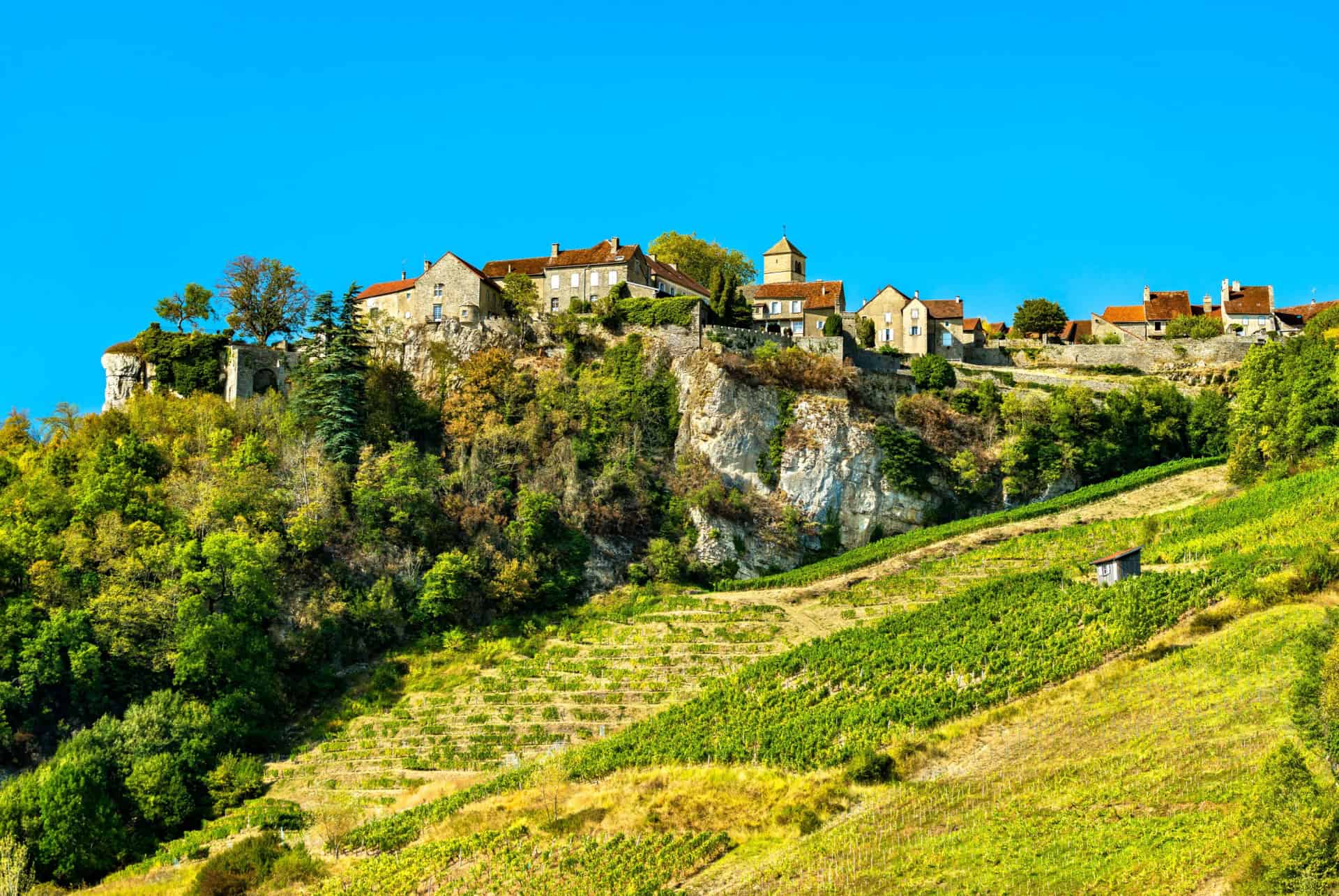 chateau chalon visiter le jura