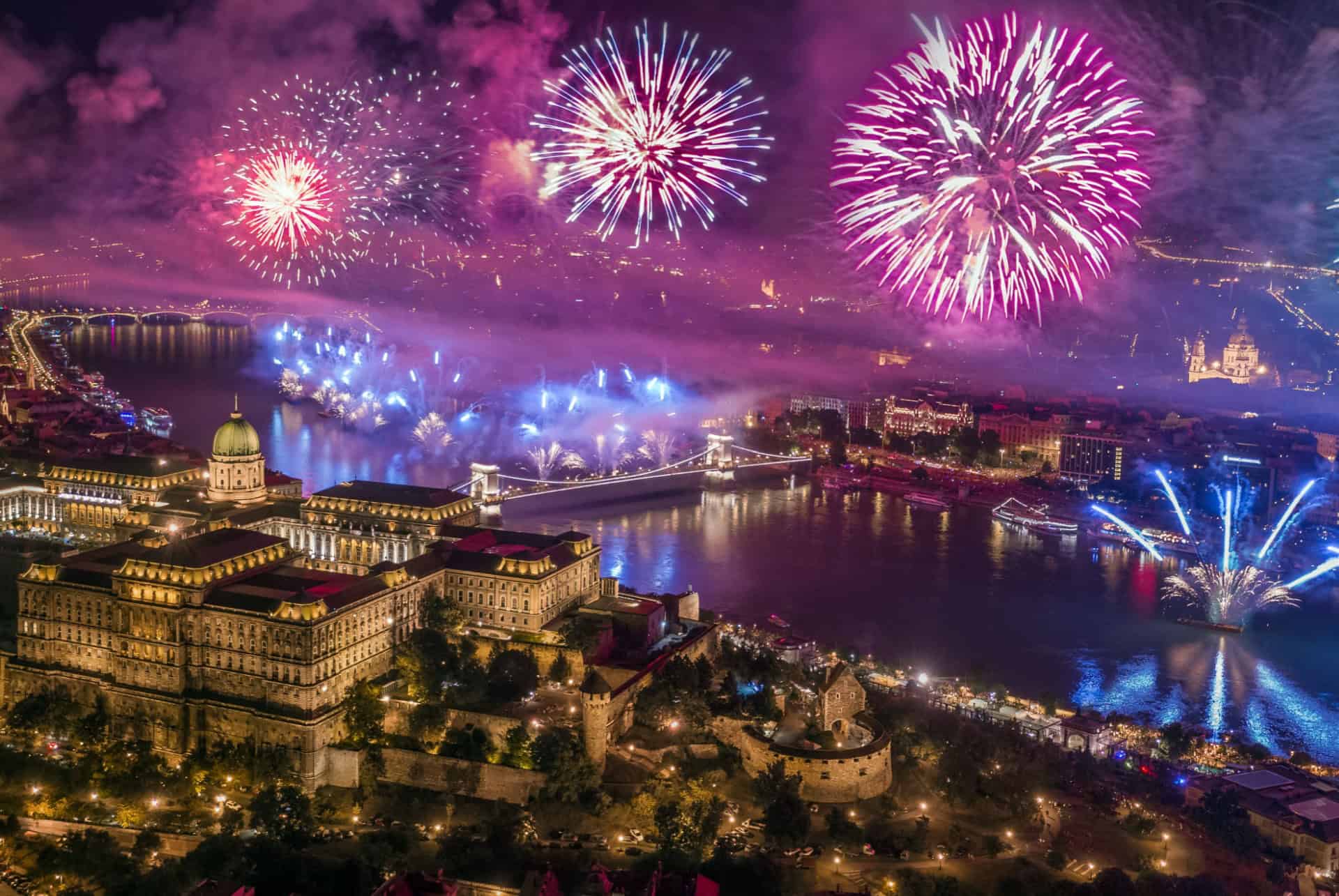 feux artifices budapest en aout