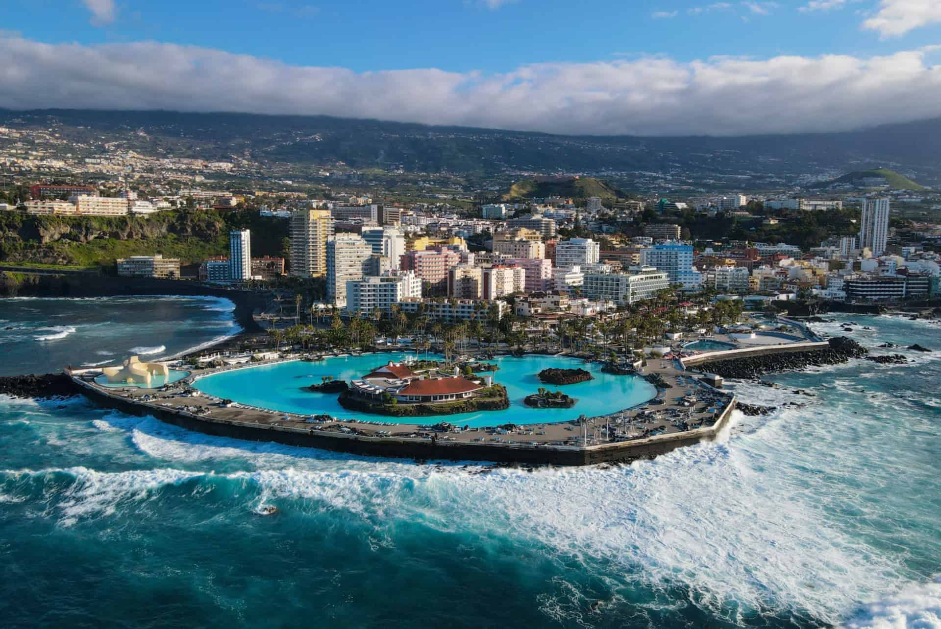 lago martianez tenerife septembre