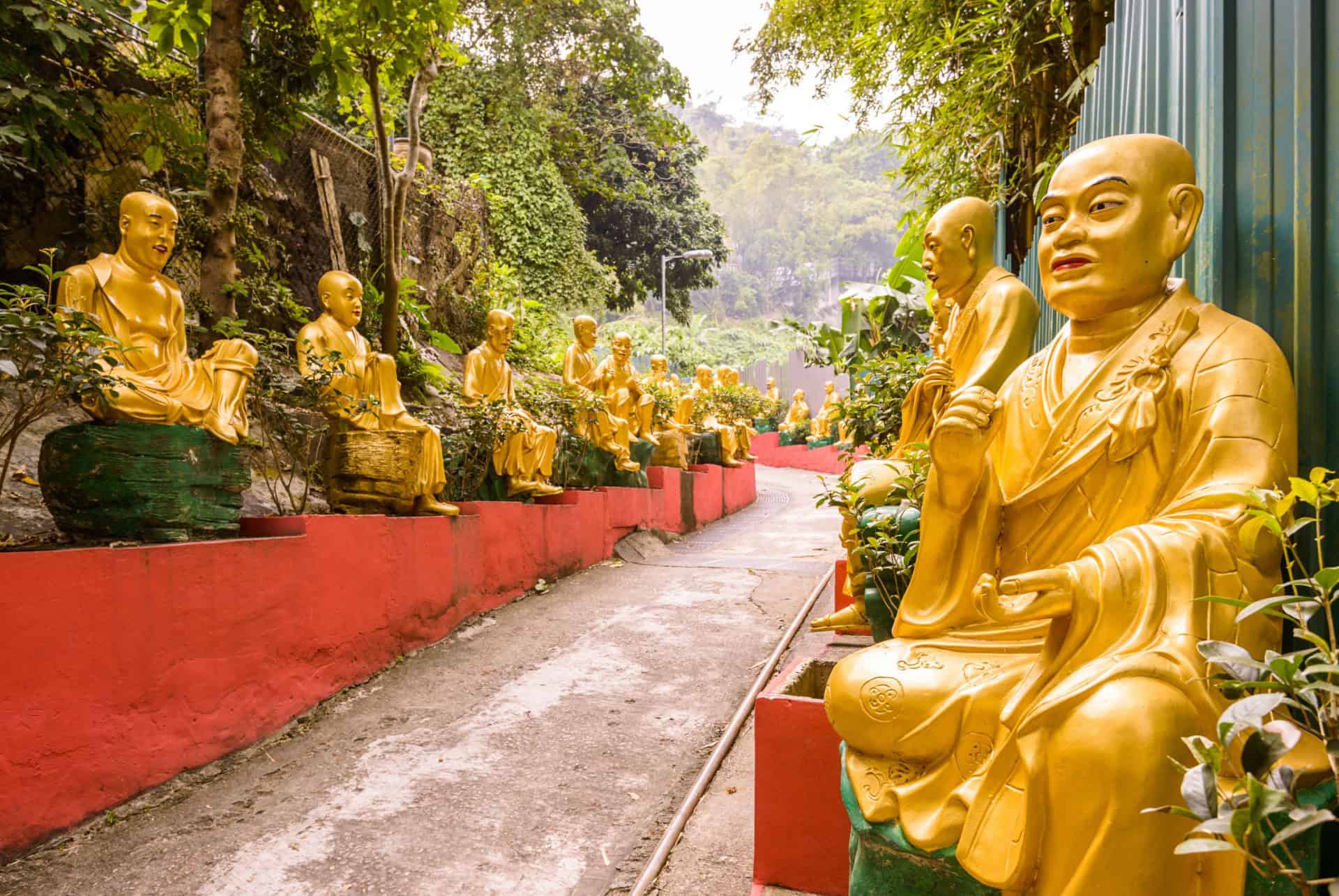 monastere dix mille buddhas dormir hong kong