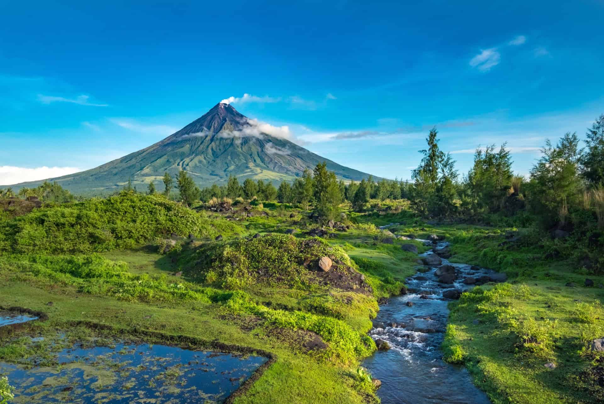 mont mayon philippines