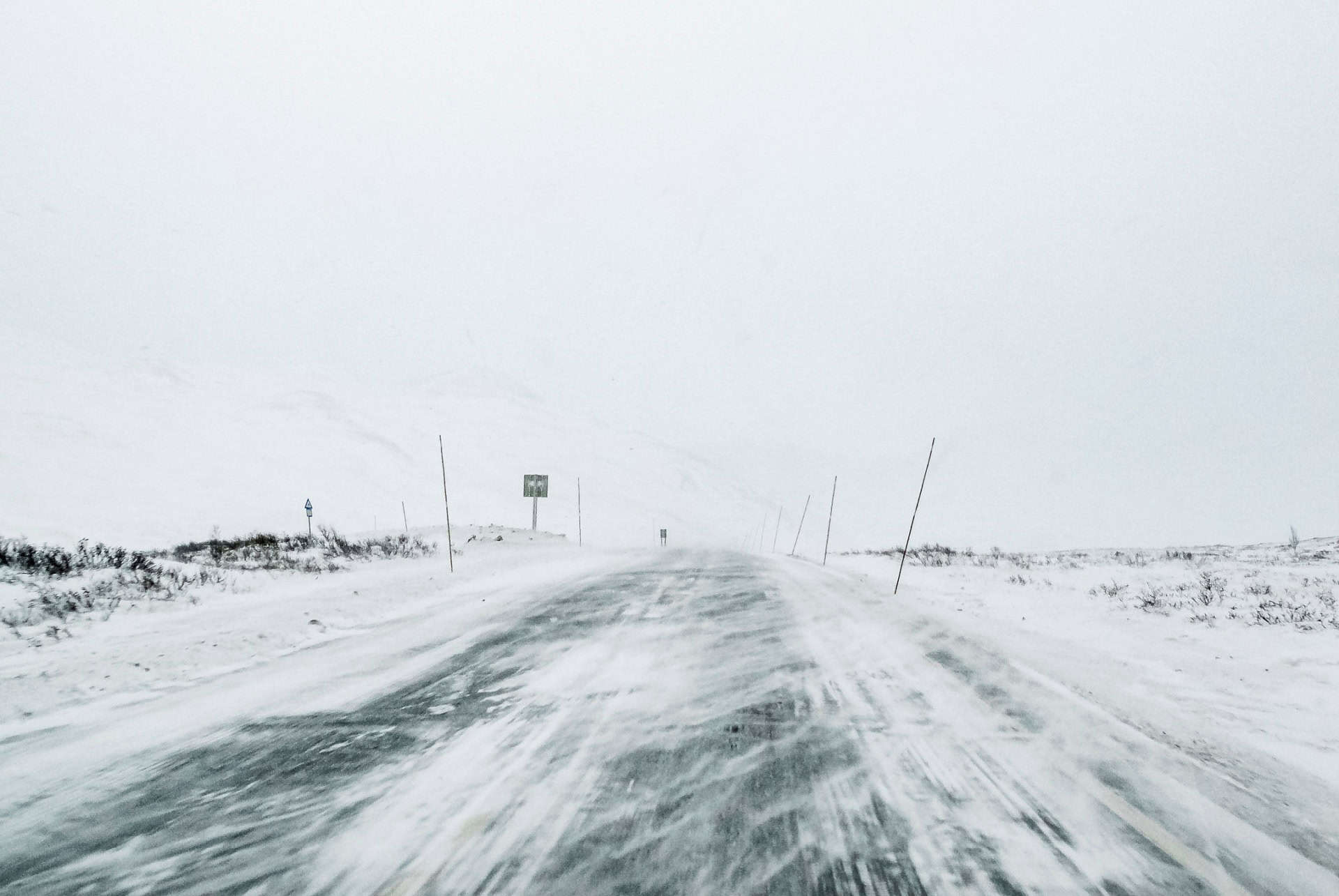 quand partir en norvege neige route