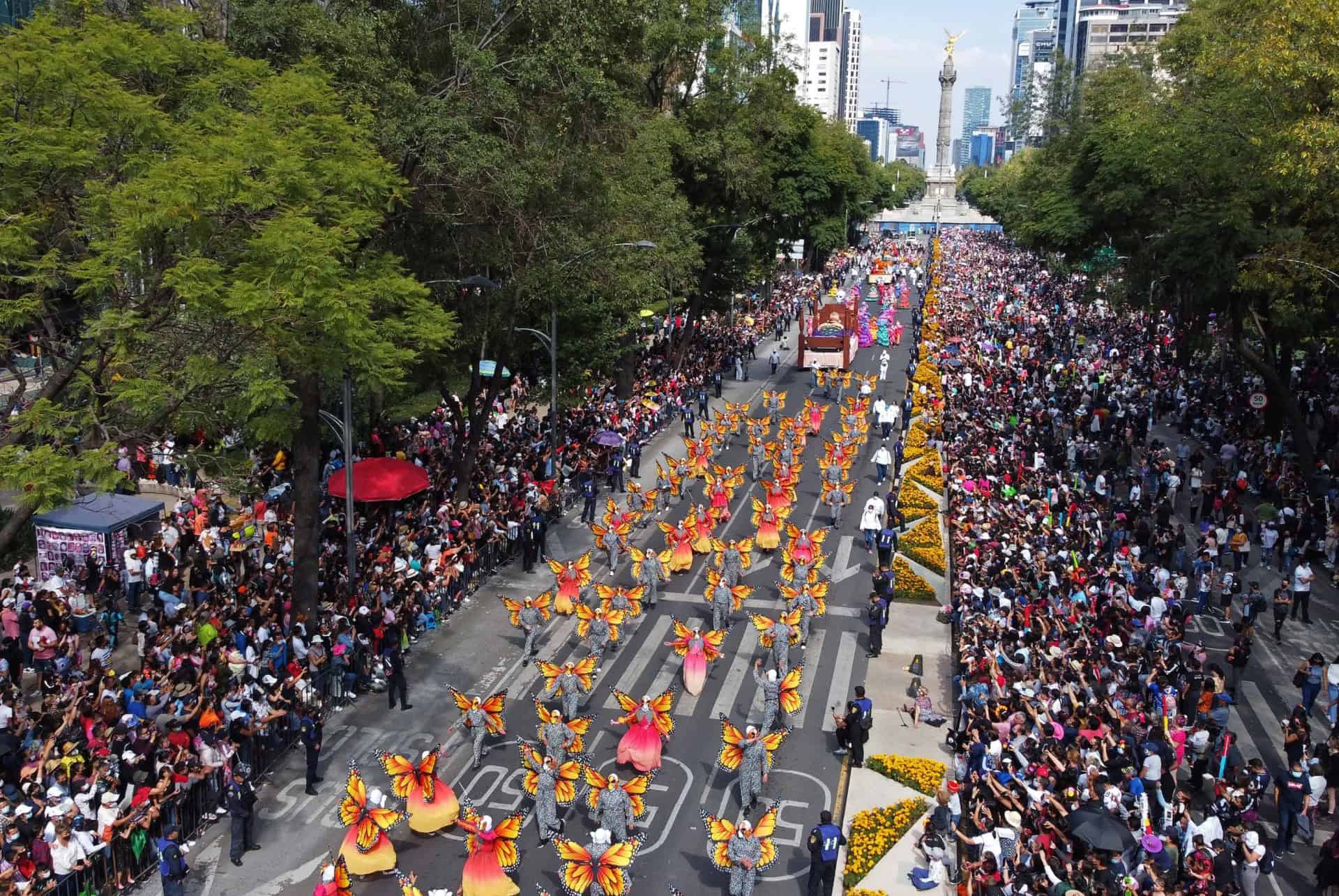 parade el dia de los muertos