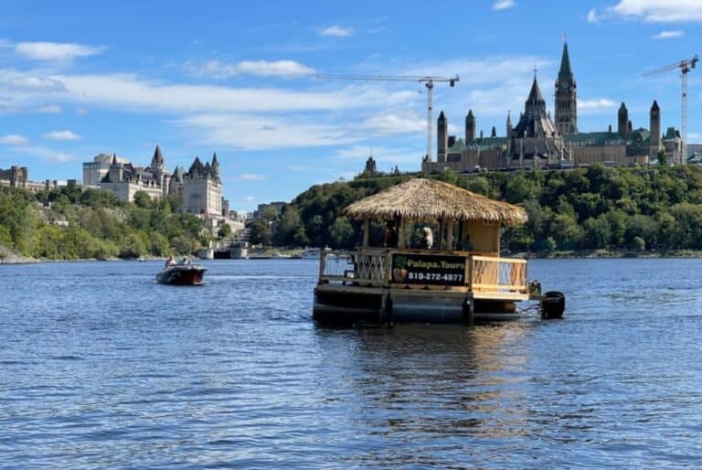 Croisière Tiki Bar flottant