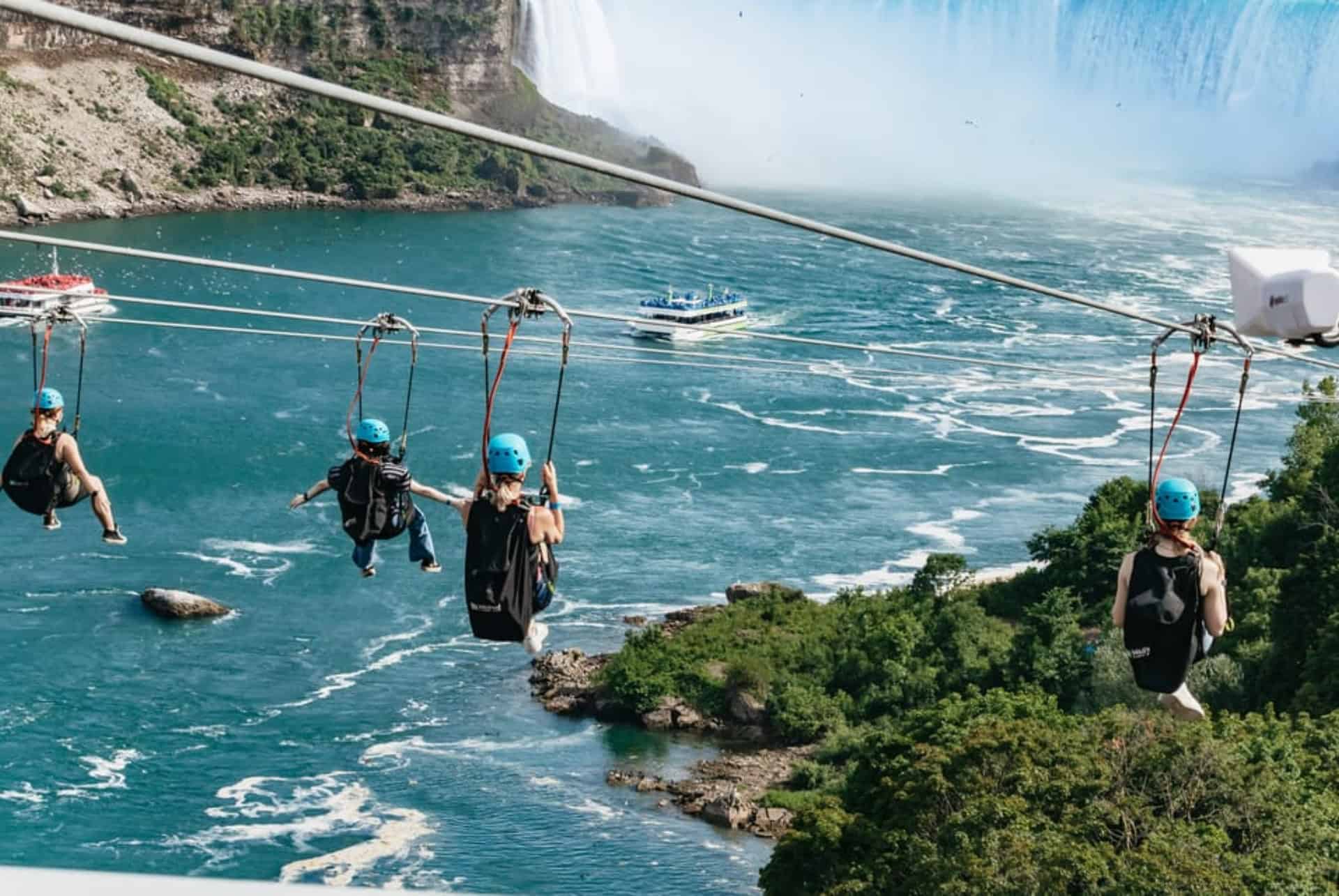 descente en tyrolienne visiter les chutes du niagara