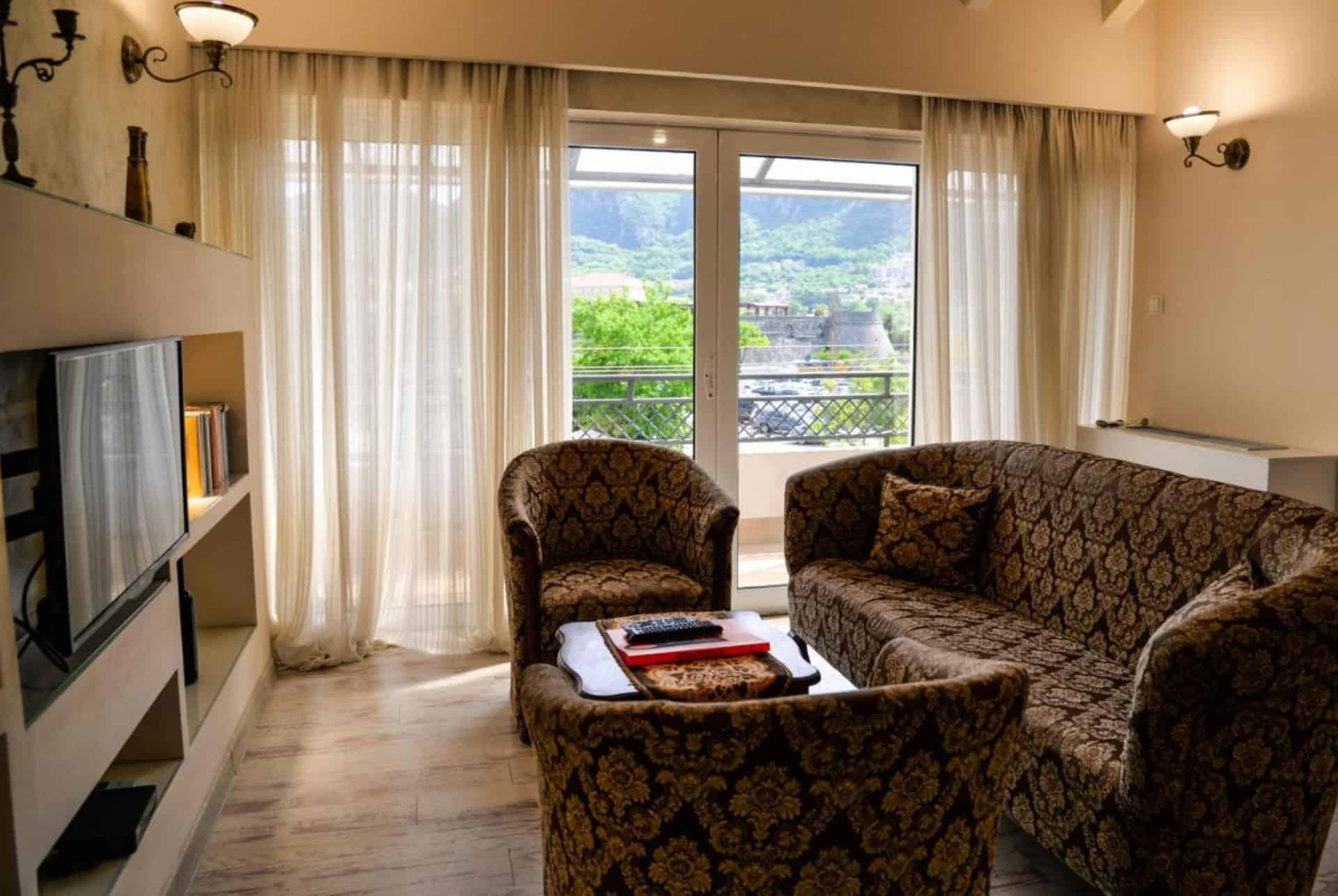 garni hotel trianis dormir montenegro