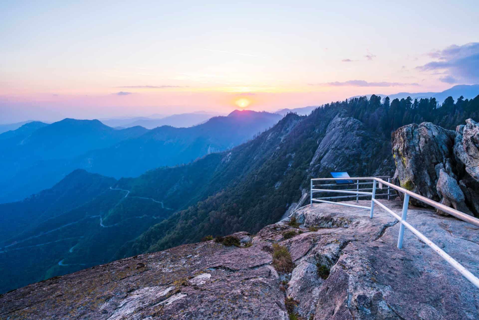 moro rock trail