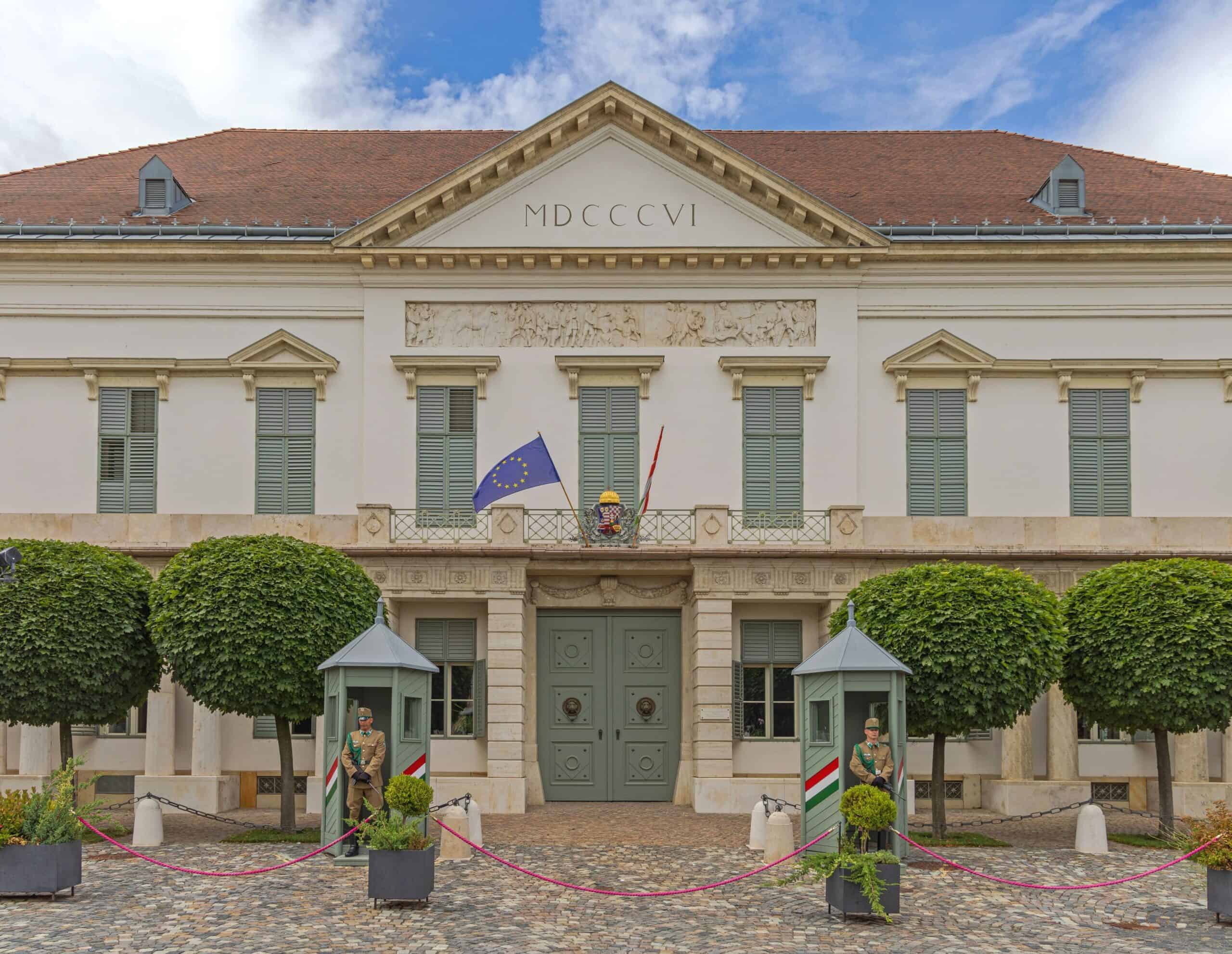 palais sandor