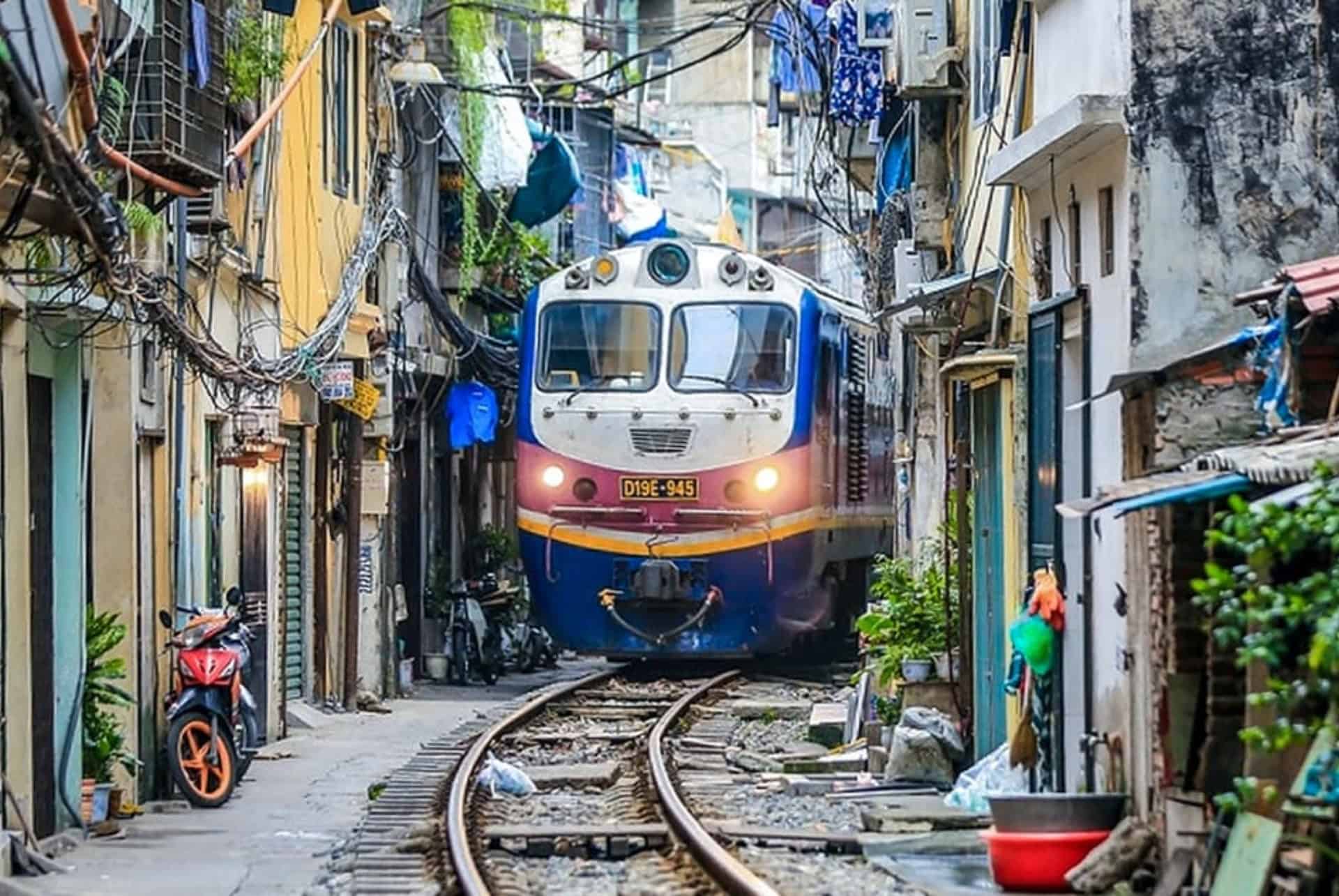 rue du train hanoi