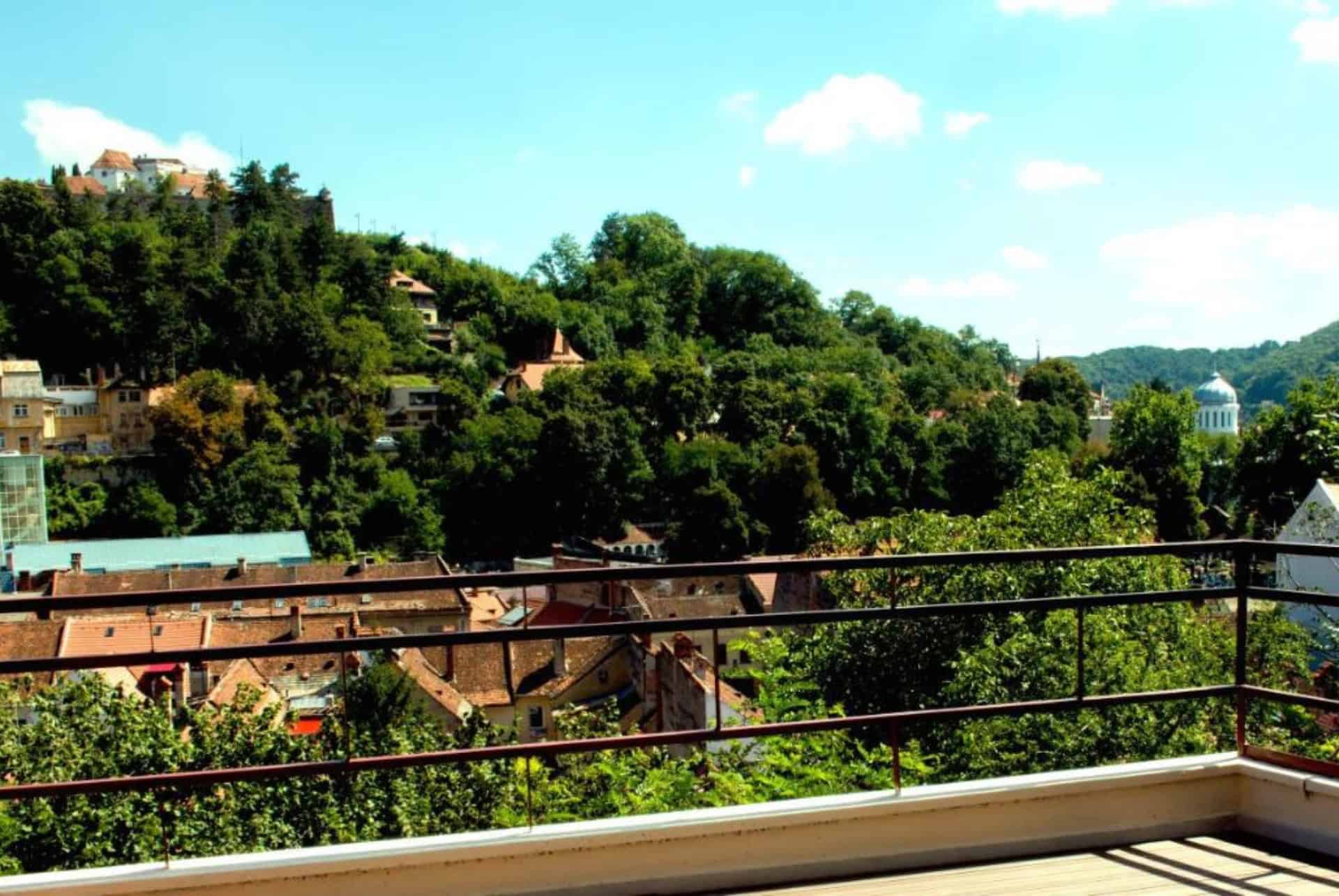 vila alba brasov vue depuis le balcon terrasse