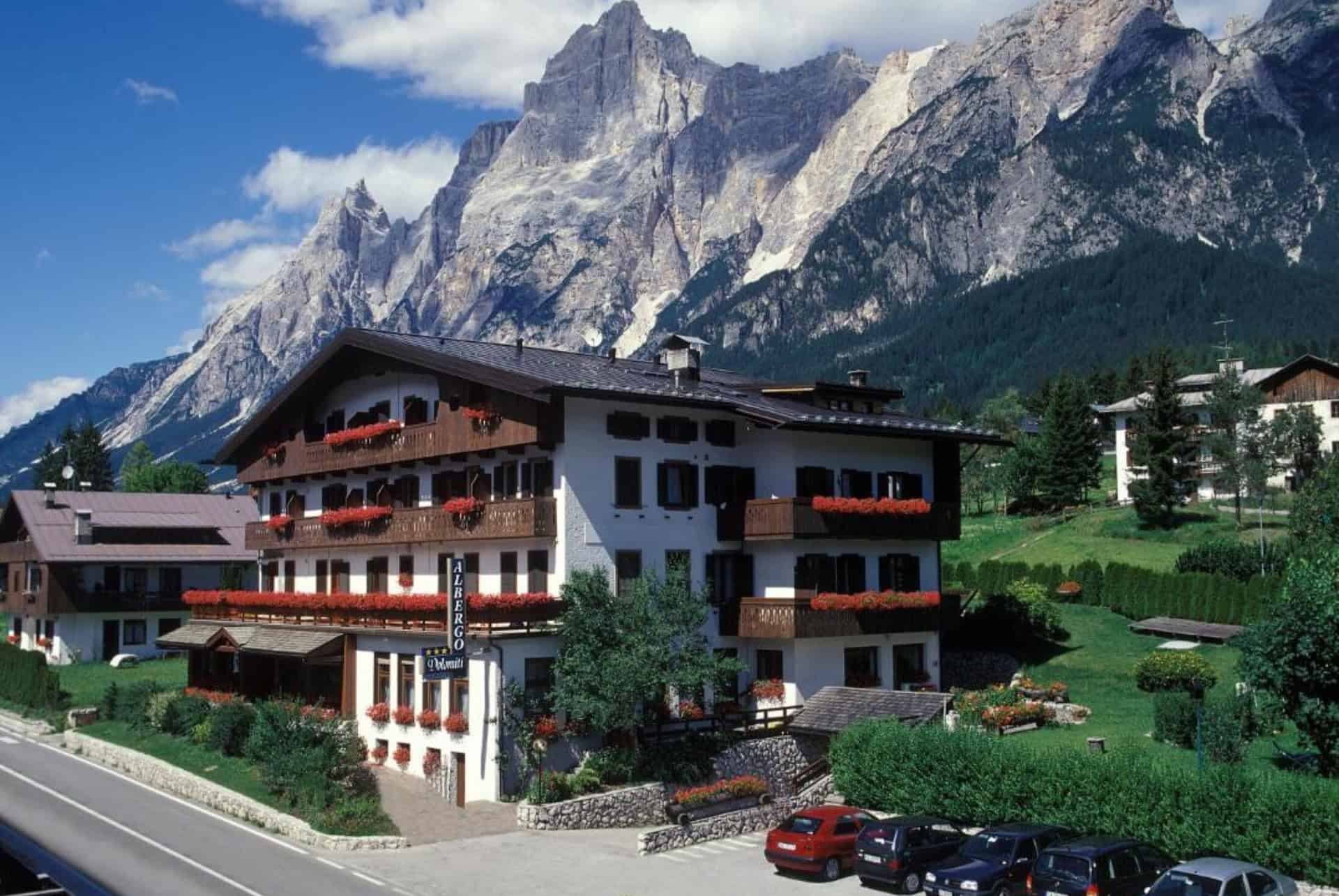 hotel albergo dolomiti chalet