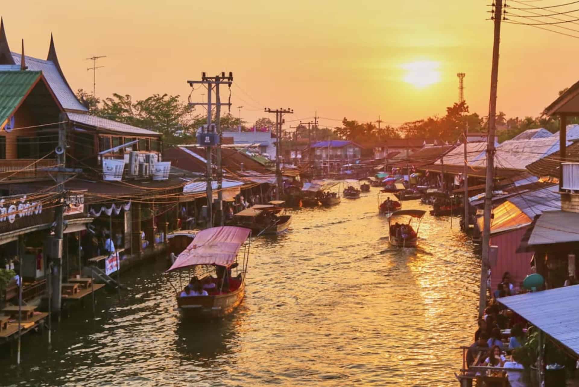 marché flottant d'Amphawa