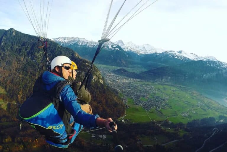 Vol en parapente en tandem au-dessus d'Interlaken