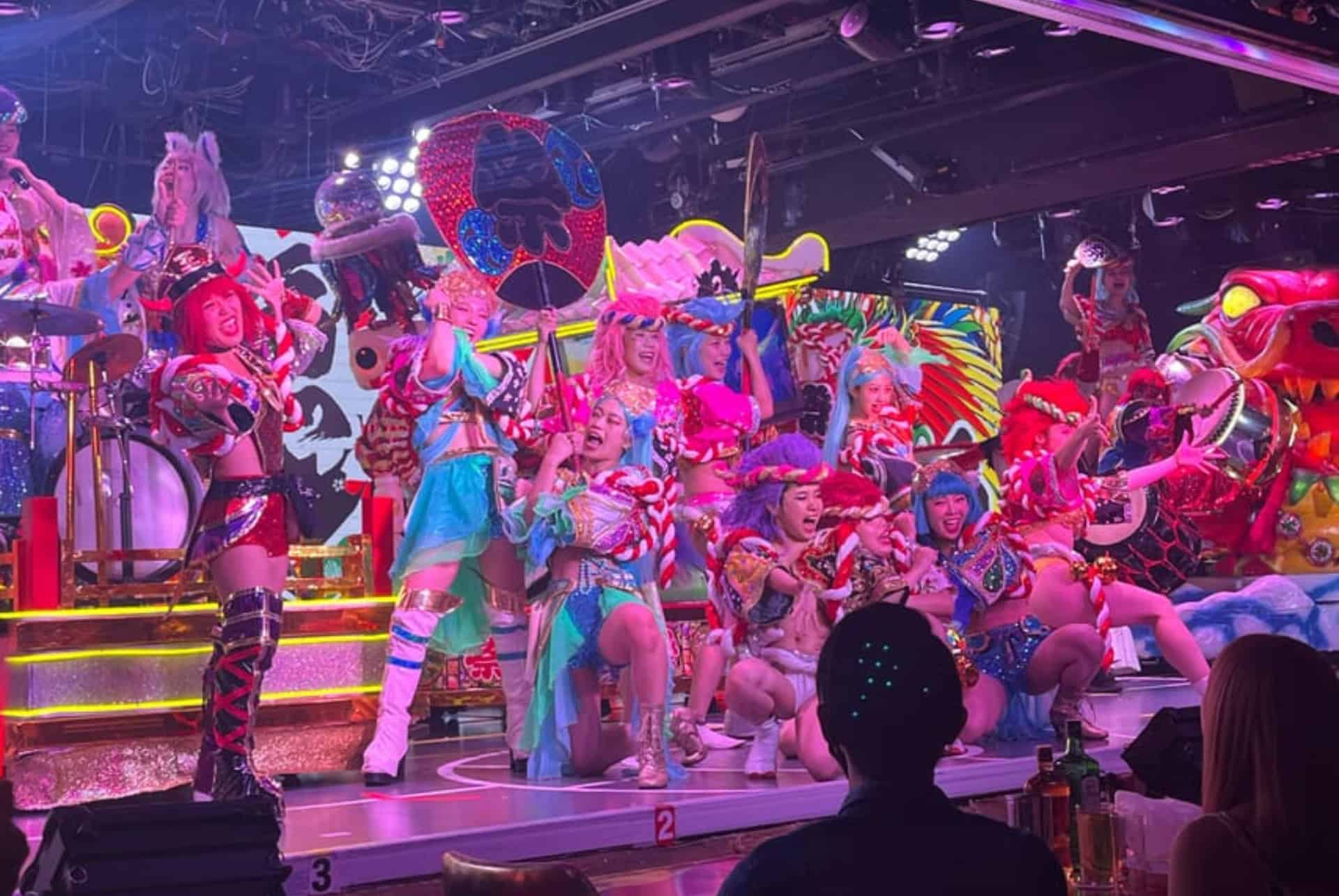 que faire a tokyo aller voir un spectacle insolite a kabukicho