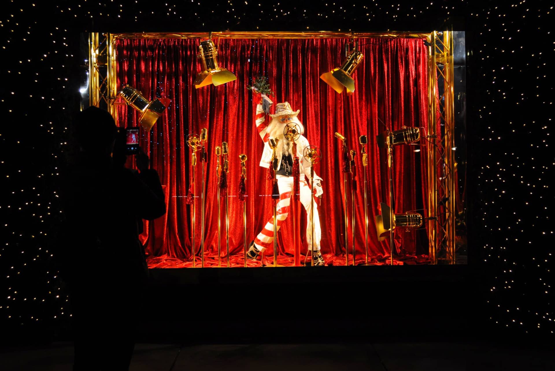 selfridges vitrine noel londres