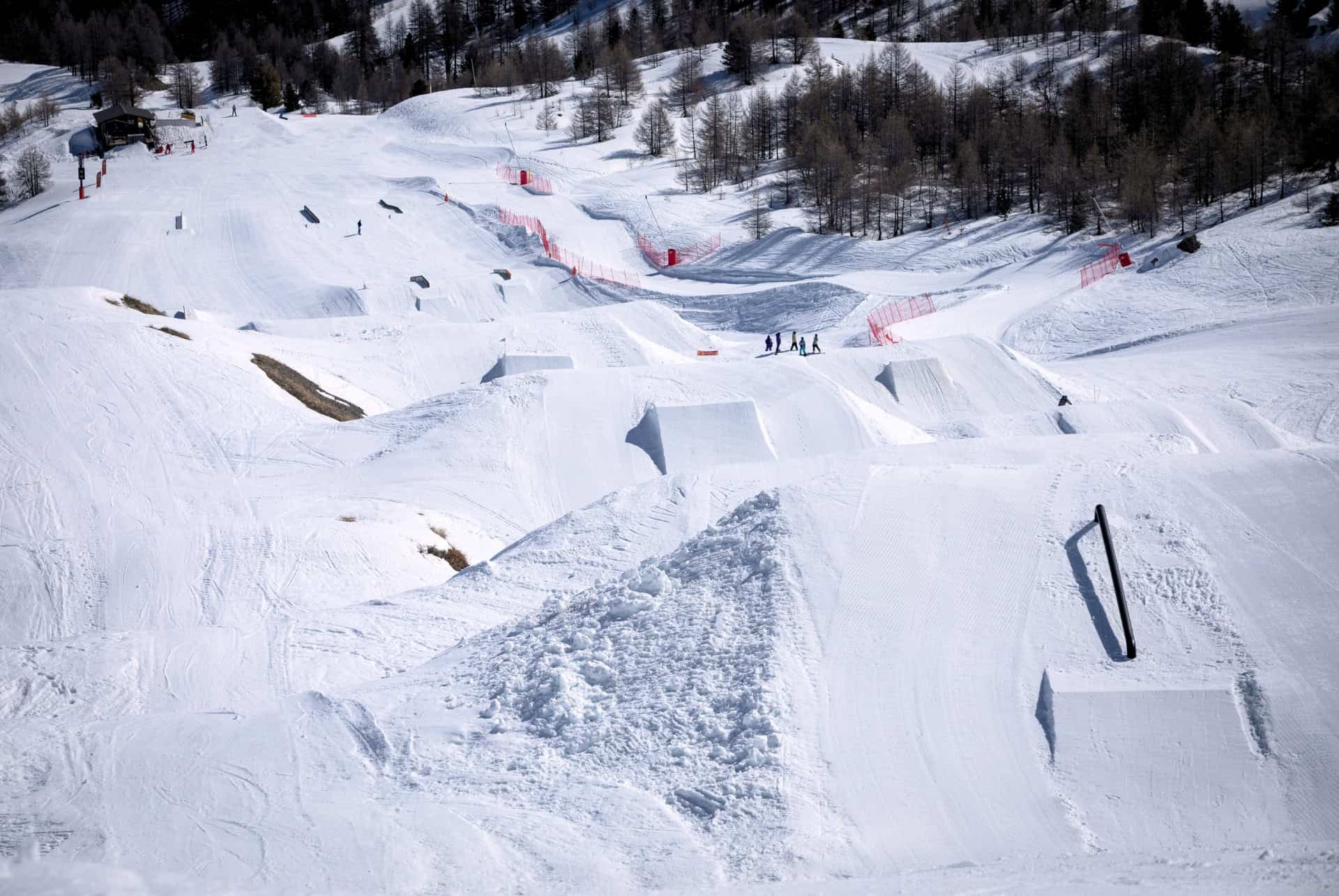 station vars hautes alpes