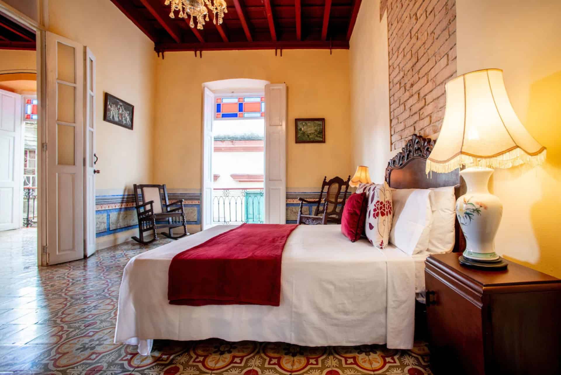 chambre hostal balcones muralla a la havane cuba