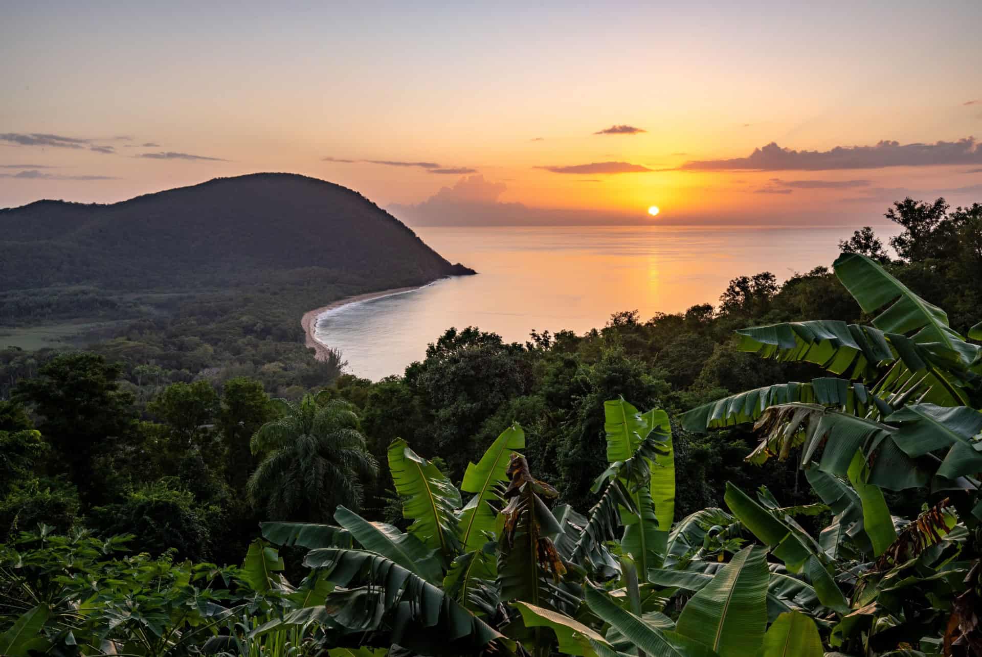 plage de la Grande-Anse à basse terre