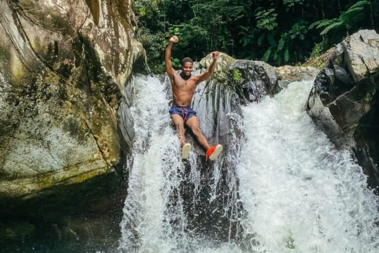 Excursion dans la forêt tropicale d'El Yunque et descente en toboggan aquatique