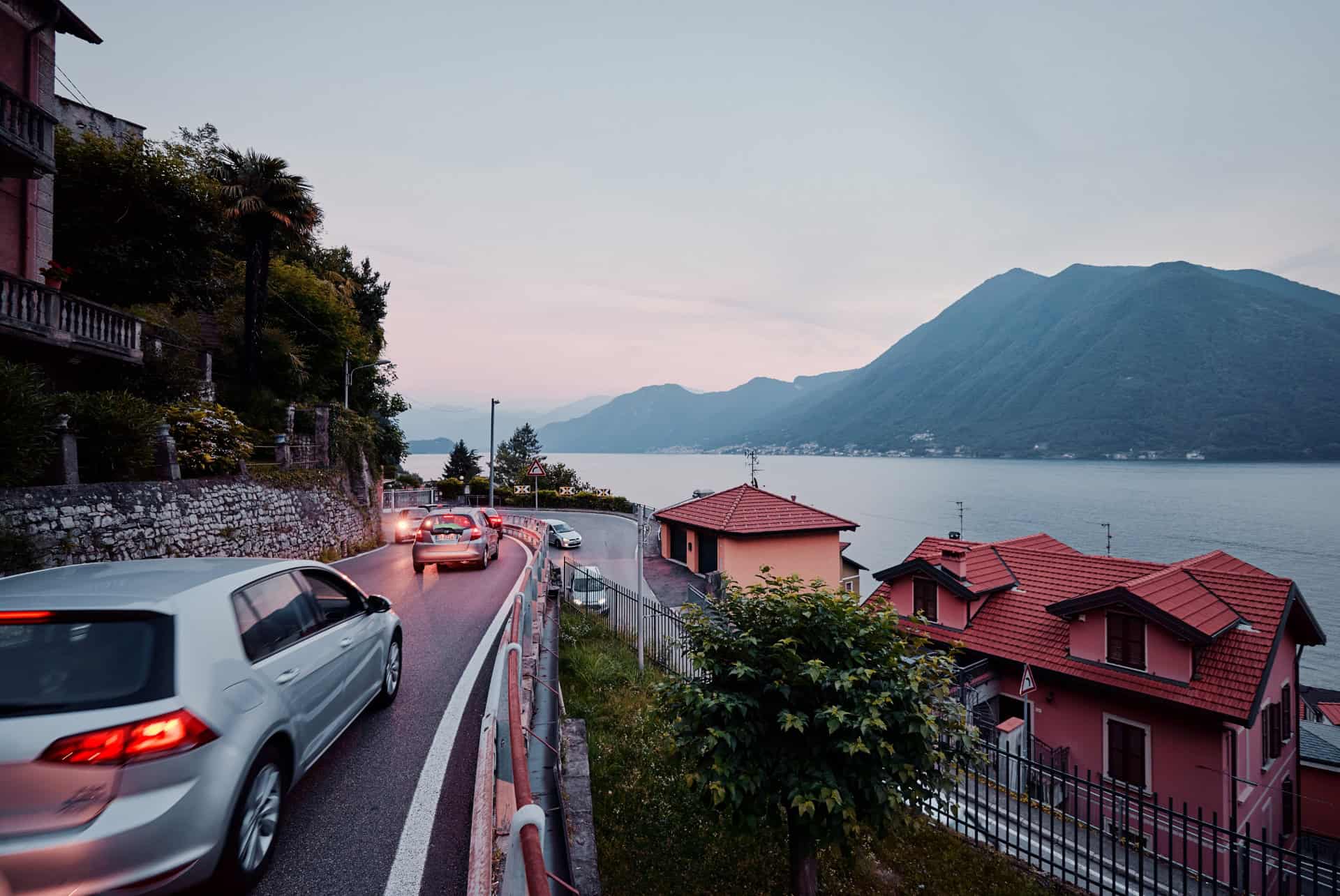 voiture lac de come