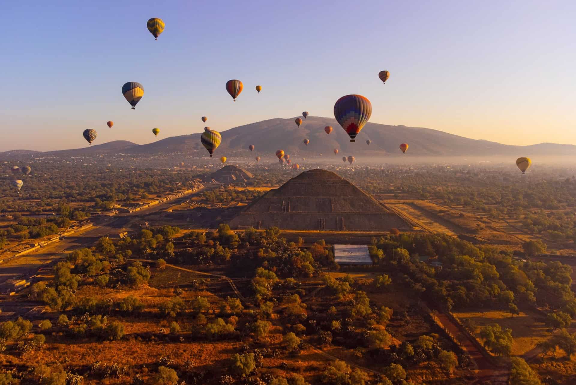 vol en montgolfière à teotihuacan