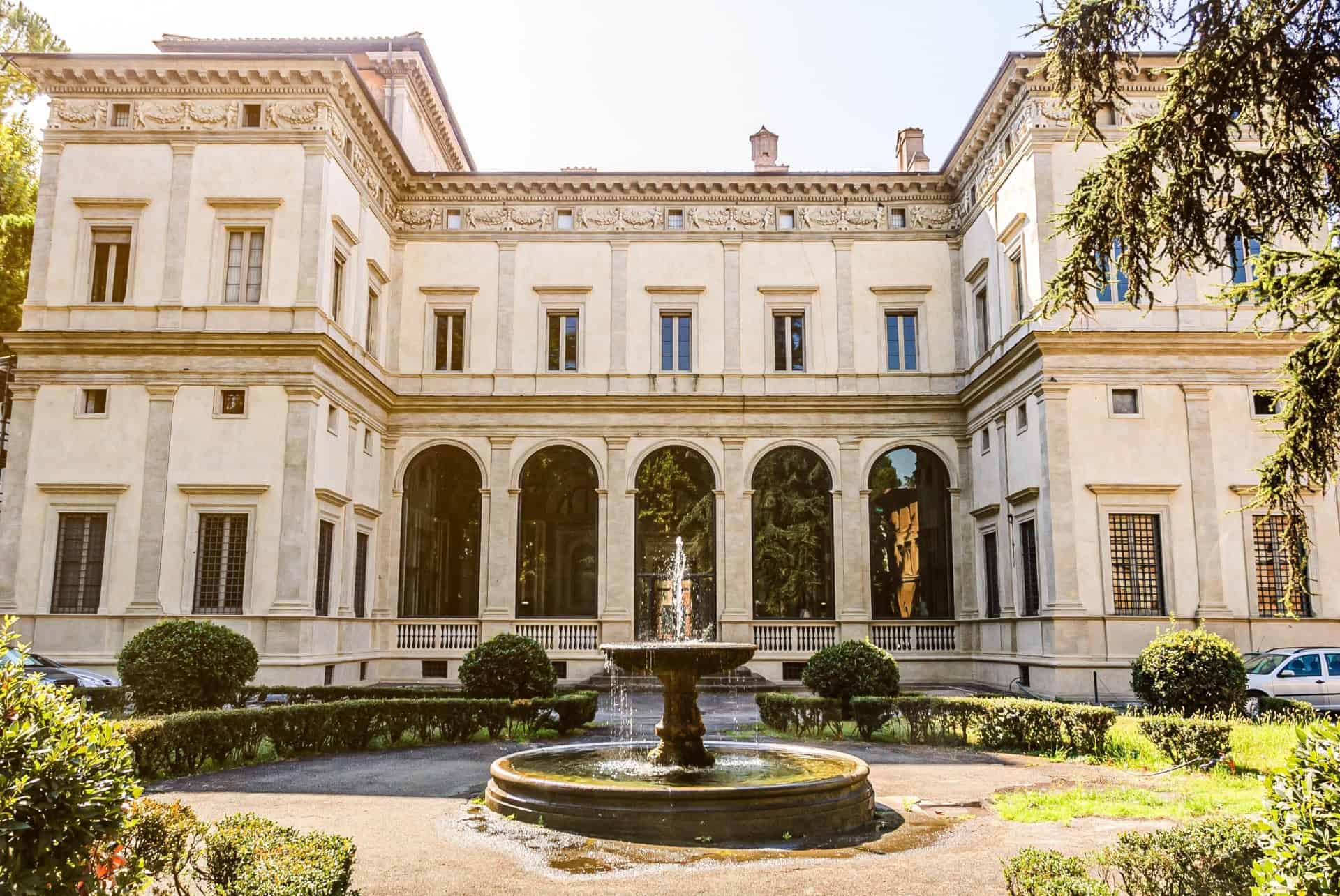 villa farnesina musees rome